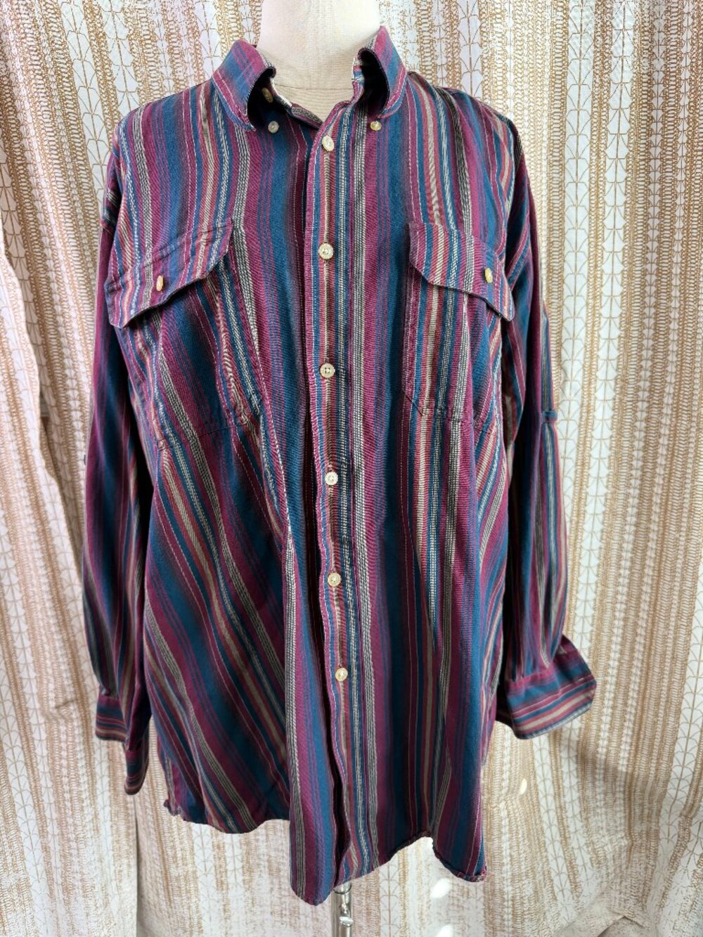 National Geographic Travel Collection Men’s XL Striped Button Down Shirt